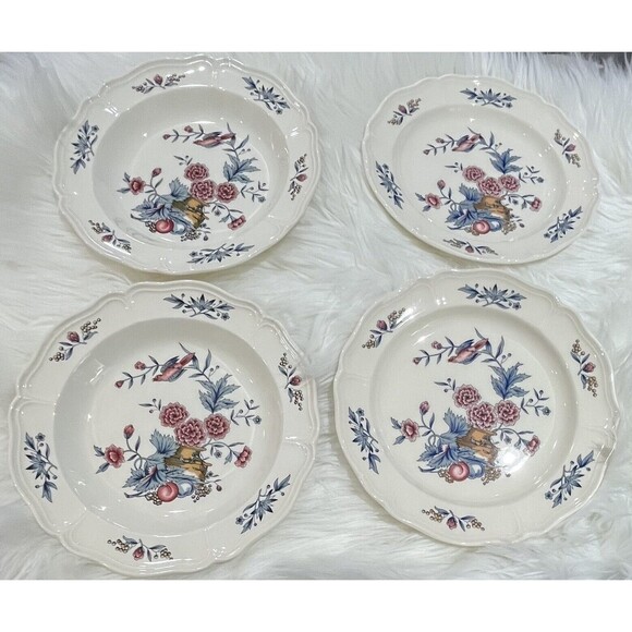 4 Wedgwood WILLIAMSBURG POTPOURRI 8.25" Rimmed Soup Bowls England Bird Lovers - Picture 1 of 12